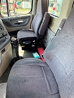 2012 Freightliner Cascadia 3500 gal tank truck interior