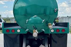 2018 Freightliner M2 2800 gal tank truck back
