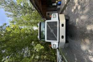 1999 volvo vac truck front view photo