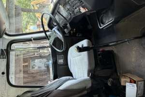 1999 volvo mack vac truck interior photo