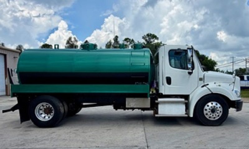 2018 Freightliner M2