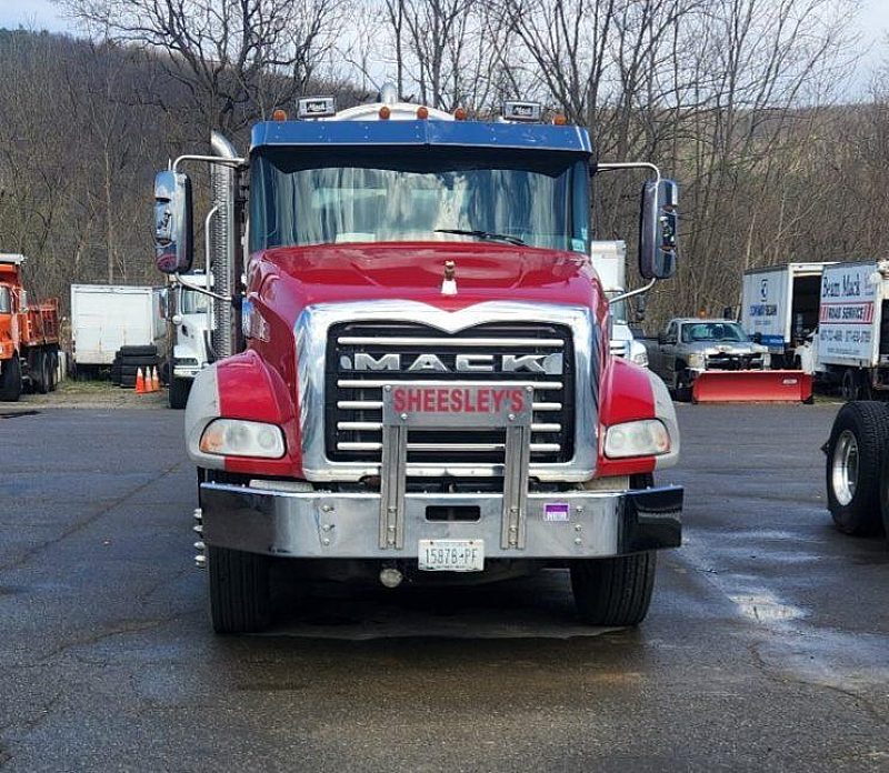MACK VAC 14 3