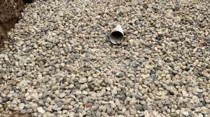 Preventing settled pipes