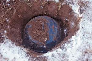 P 03 14 overheard online weber grill lid