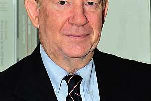 P 05 15 building the business dick yemm