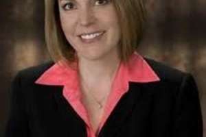 P 08 15 Building The Business Joelle Jay