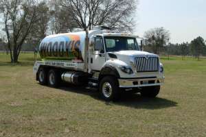 P 09 13 classy woodys