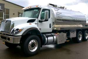 Product spotlight imperial 4000 gallon truck